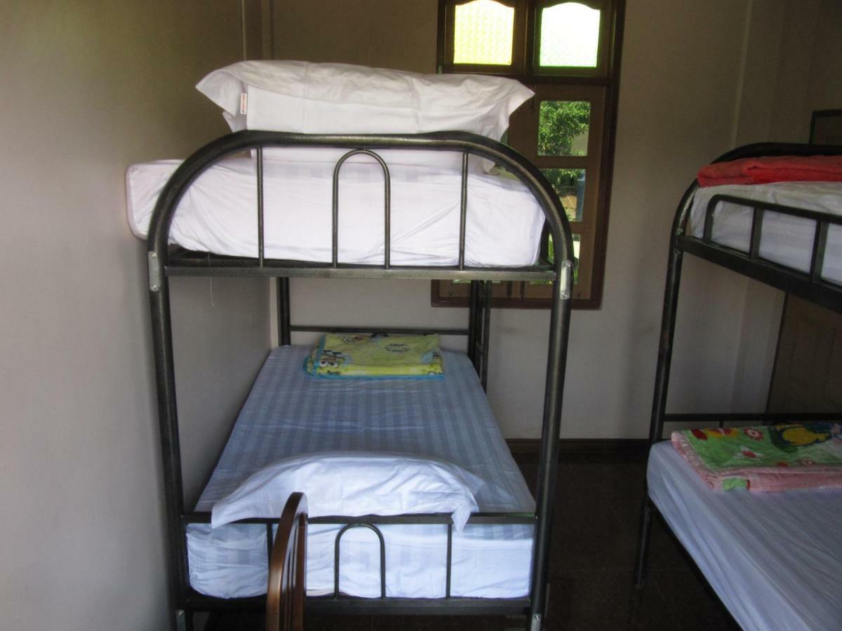Lux Pillow Hostel Hpa-an Buitenkant foto